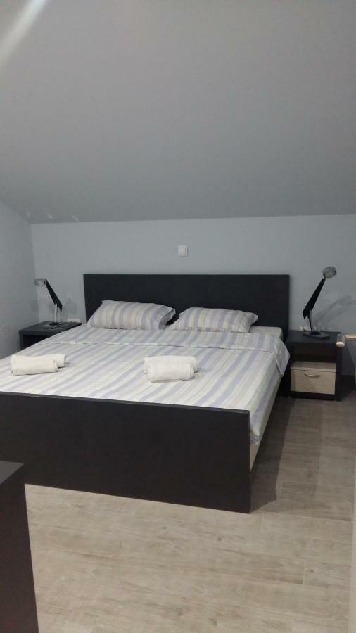 Apartments Sovran Vila Marija Prčanj Екстериор снимка