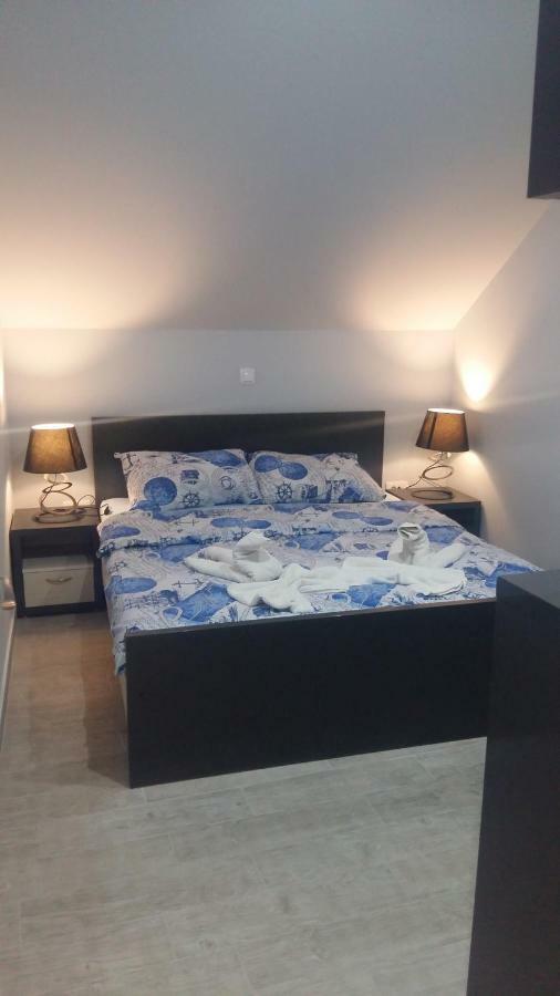 Apartments Sovran Vila Marija Prčanj Екстериор снимка