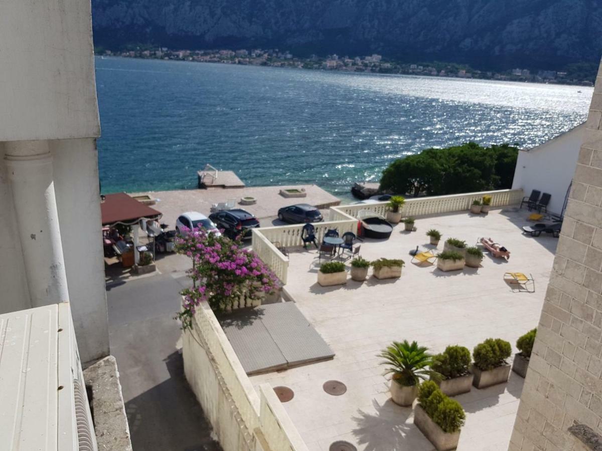 Apartments Sovran Vila Marija Prčanj Екстериор снимка