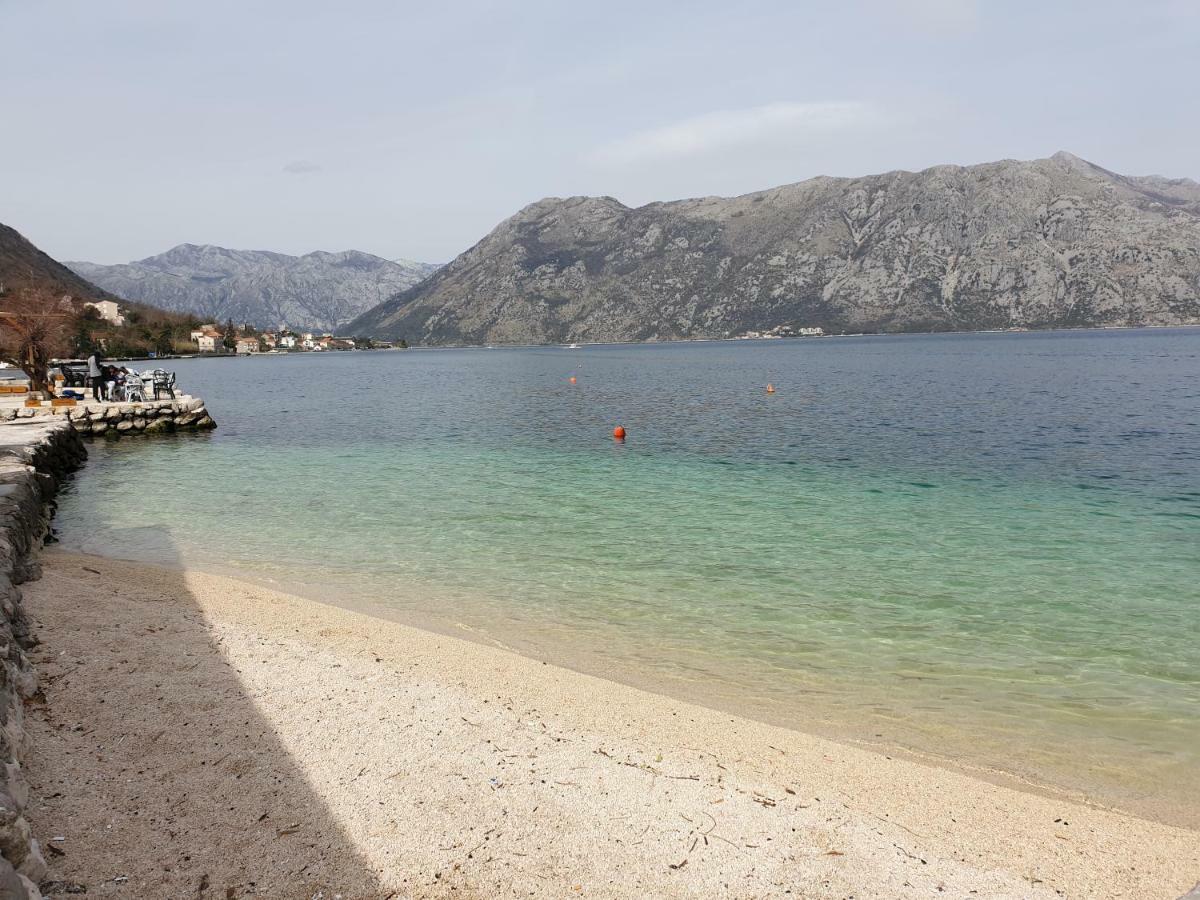Apartments Sovran Vila Marija Prčanj Екстериор снимка
